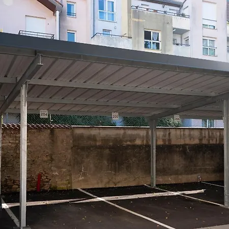 Azalee - Parking Gratuit - Terrasse Couverte - Proche Transport - Equipe Apartment Nancy