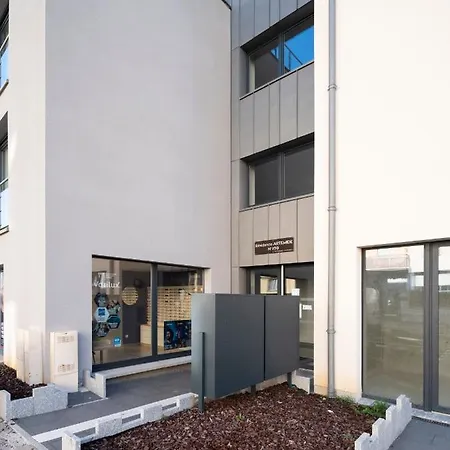 Appartamento Azalee - Parking Gratuit - Terrasse Couverte - Proche Transport - équipé *