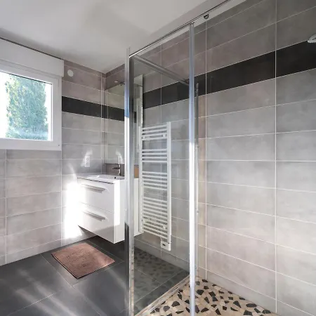 Azalee - Parking Gratuit - Terrasse Couverte - Proche Transport - équipé Appartamento Nancy