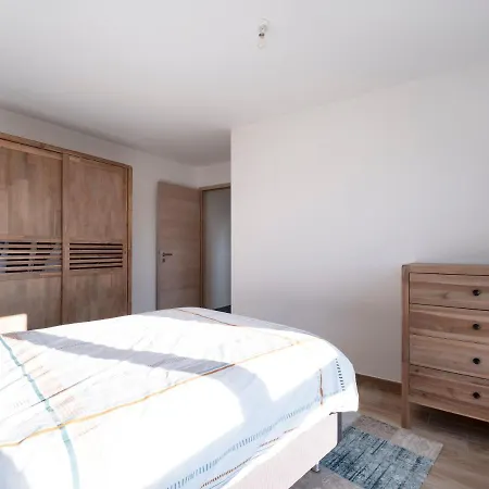 Azalee - Parking Gratuit - Terrasse Couverte - Proche Transport - équipé *