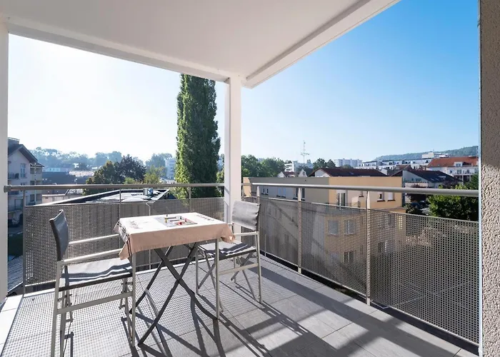 Azalee - Parking Gratuit - Terrasse Couverte - Proche Transport - Equipe Nancy